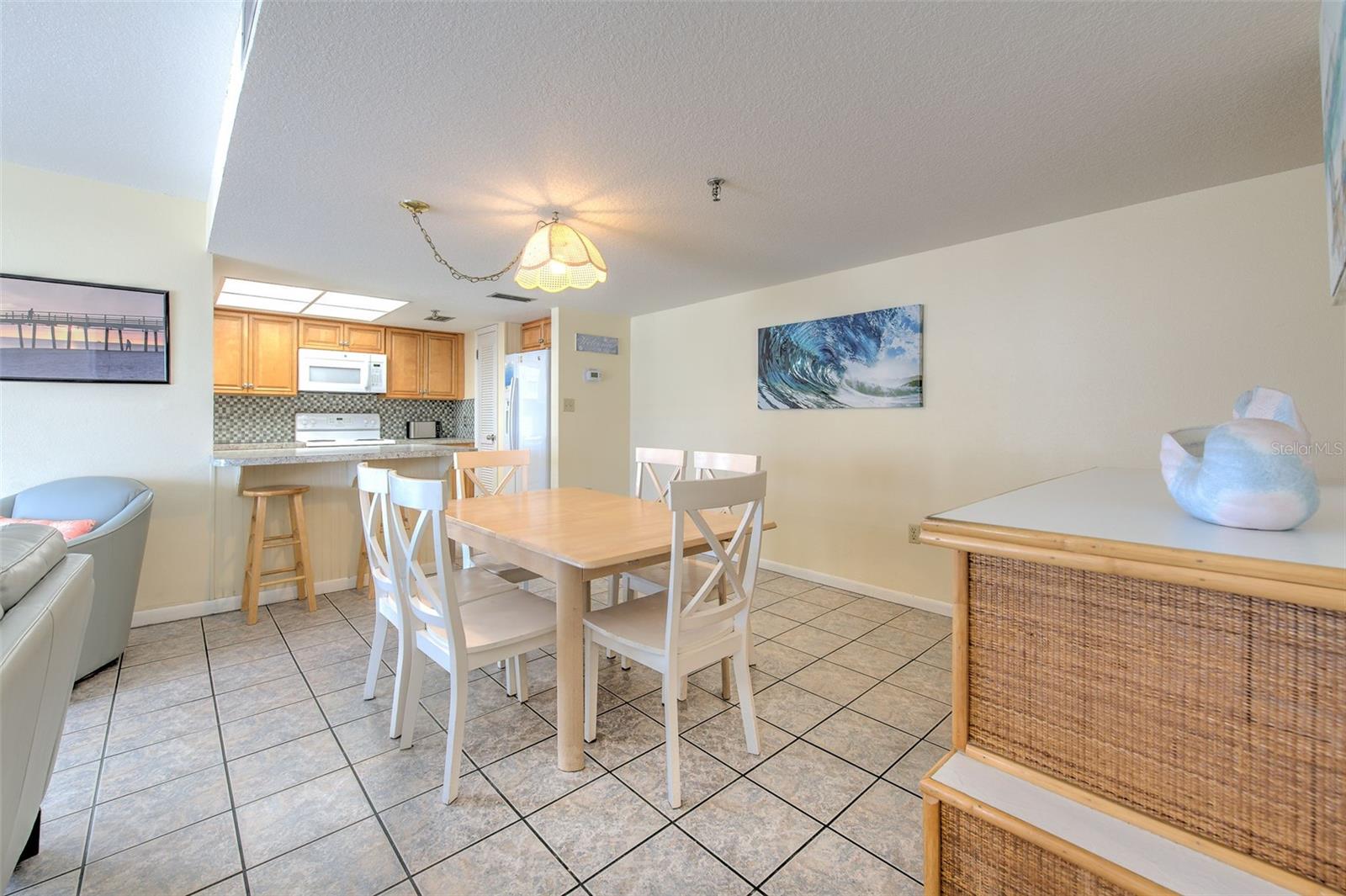 Image 17 of 43 For 17450 Gulf Boulevard 103