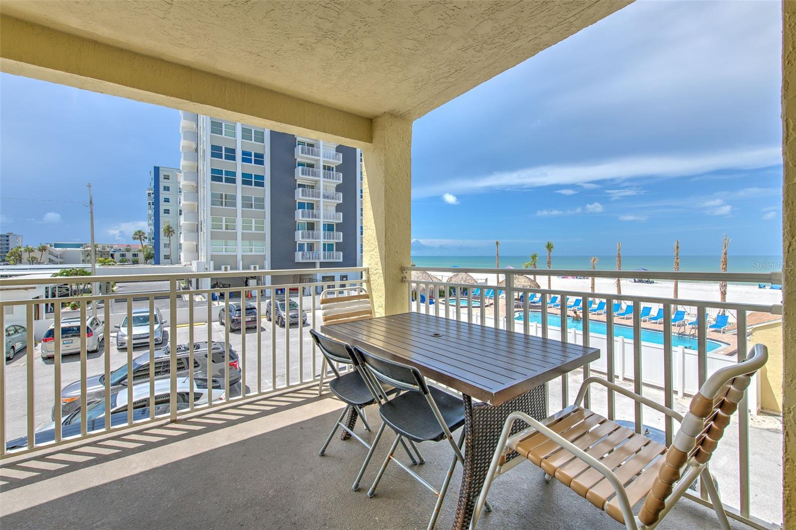Image 2 of 43 For 17450 Gulf Boulevard 103