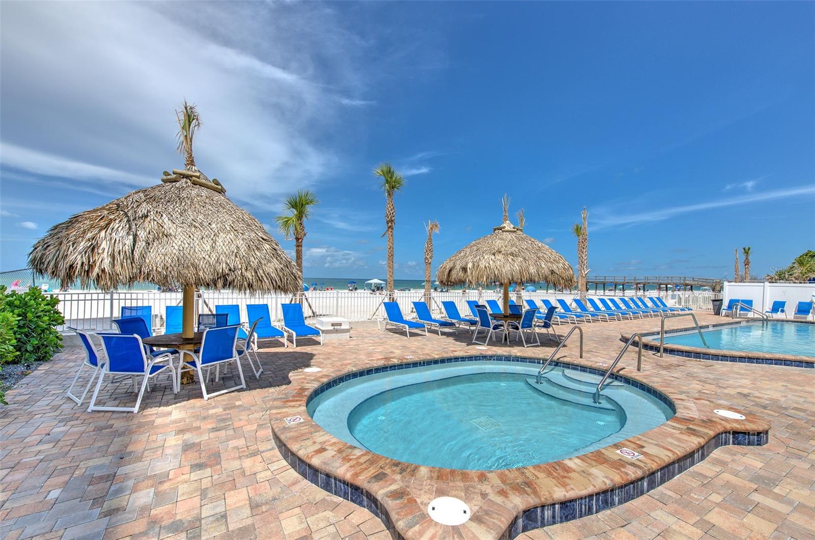 Image 39 of 43 For 17450 Gulf Boulevard 103