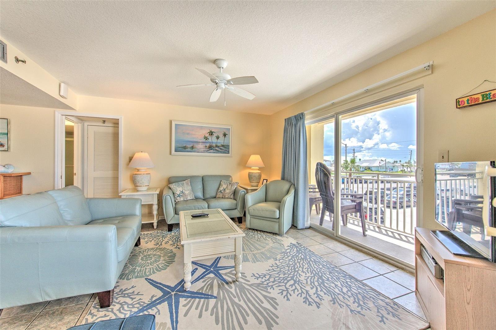 Image 6 of 43 For 17450 Gulf Boulevard 103