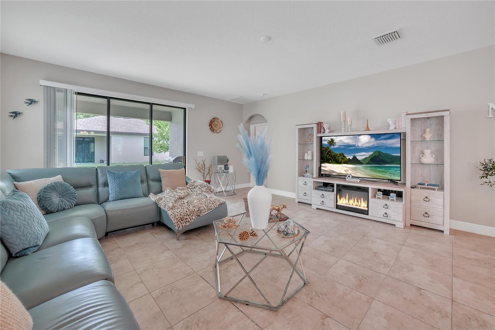 Image 11 of 39 For 12591 Vander Way