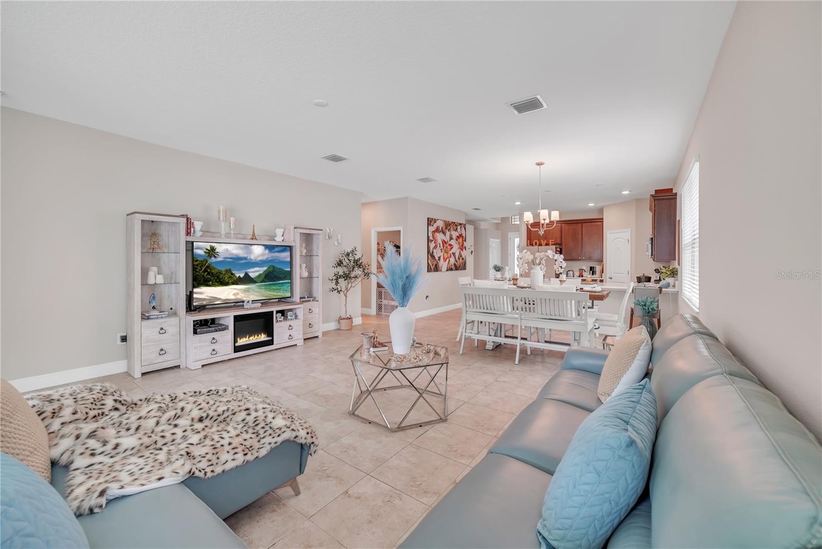 Image 13 of 39 For 12591 Vander Way