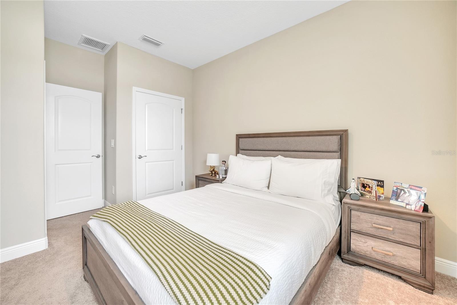 Image 28 of 39 For 12591 Vander Way
