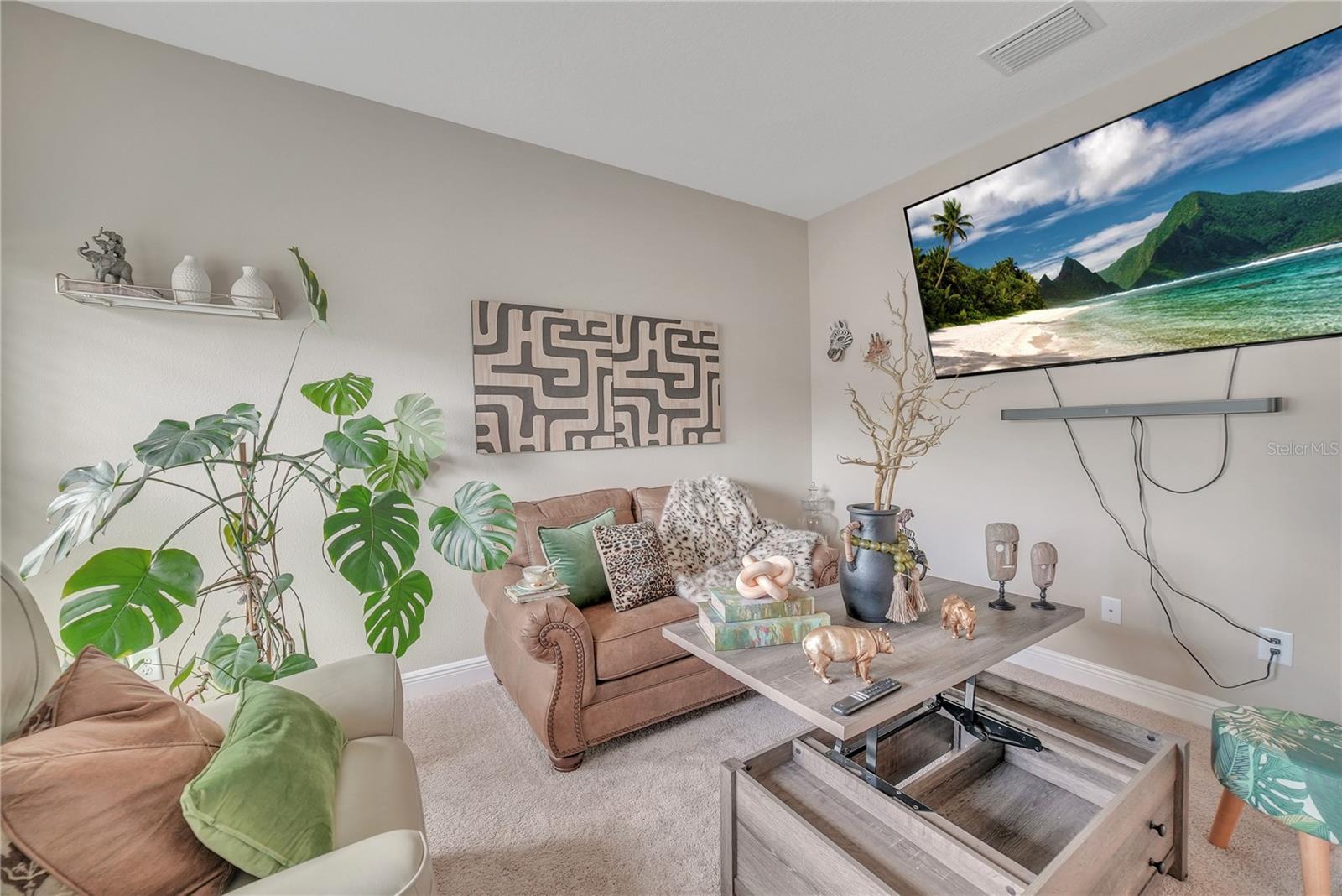 Image 8 of 39 For 12591 Vander Way