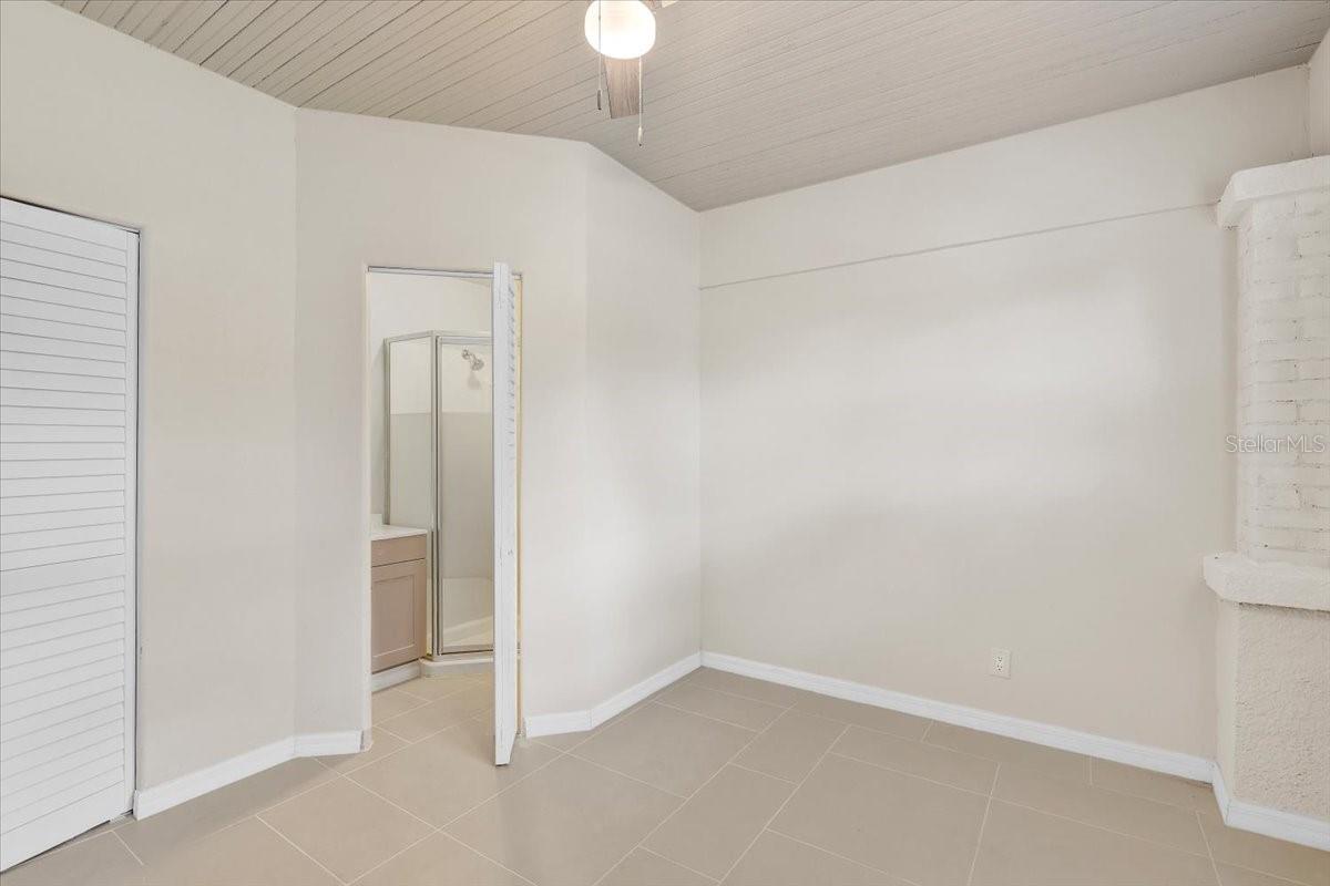 Image 12 of 51 For 3820 8th Street S