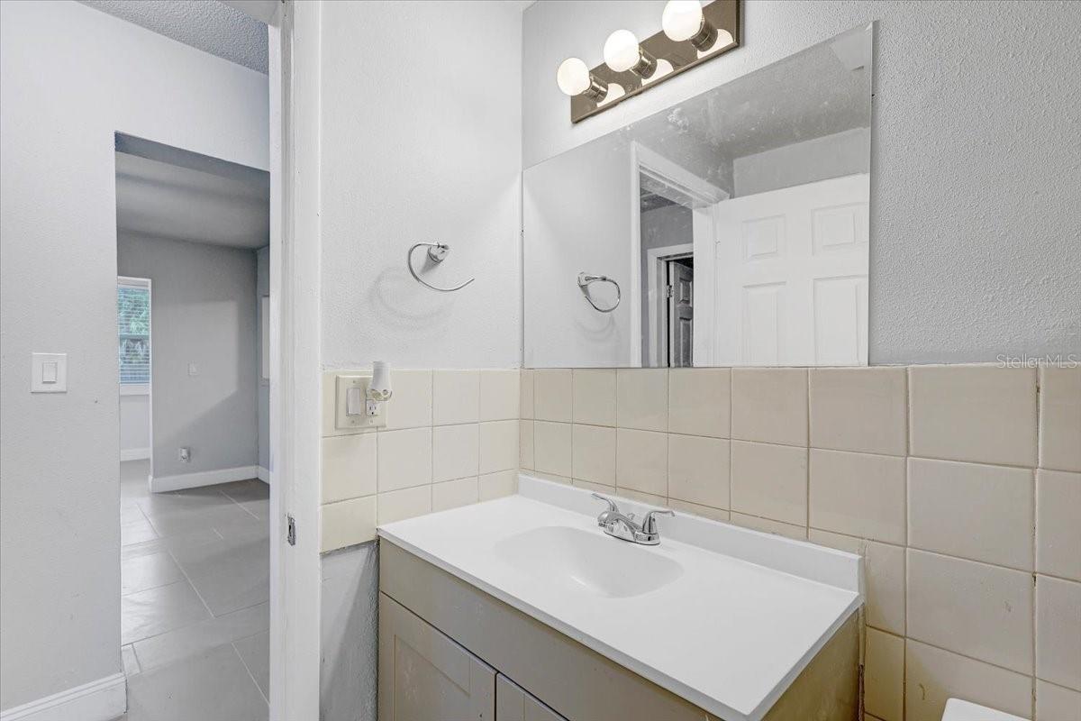 Image 20 of 51 For 3820 8th Street S
