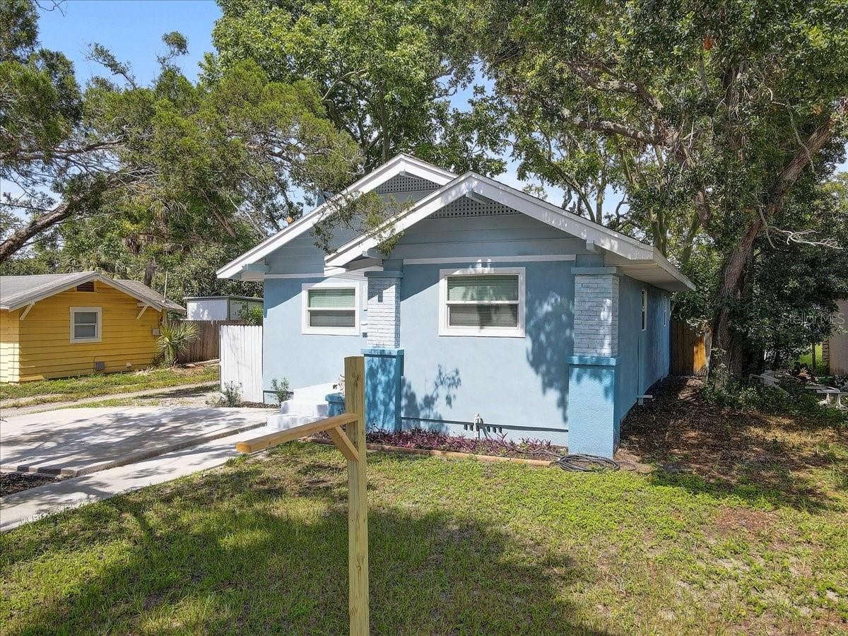 Image 3 of 51 For 3820 8th Street S