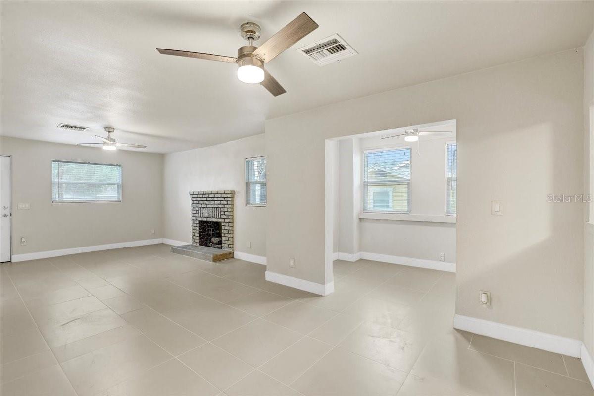 Image 7 of 51 For 3820 8th Street S