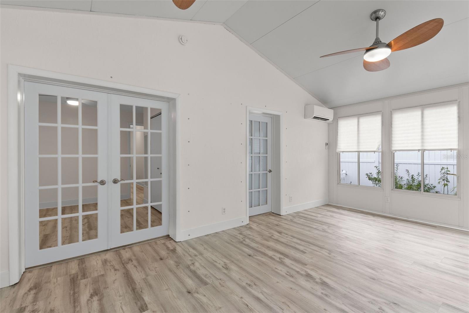 Image 11 of 28 For 3217 Price Avenue