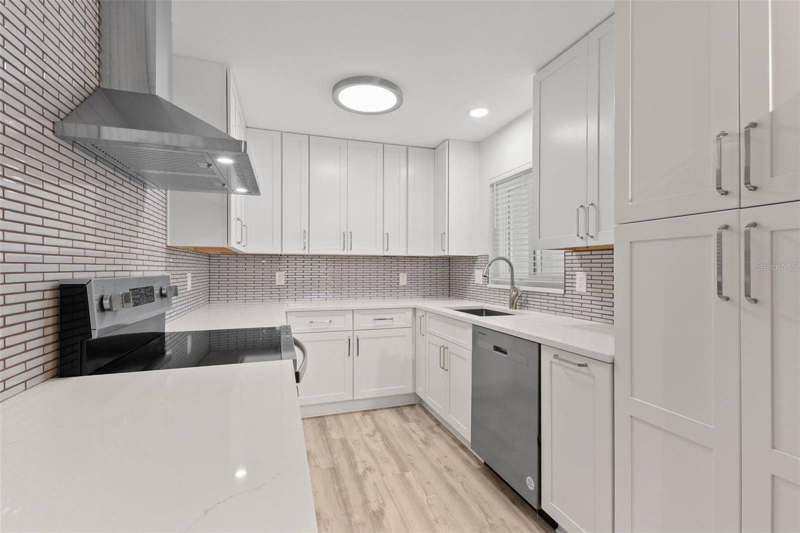 Image 6 of 28 For 3217 Price Avenue