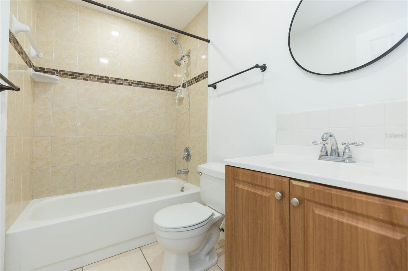 Image 20 of 39 For 5121 Chatsworth Avenue