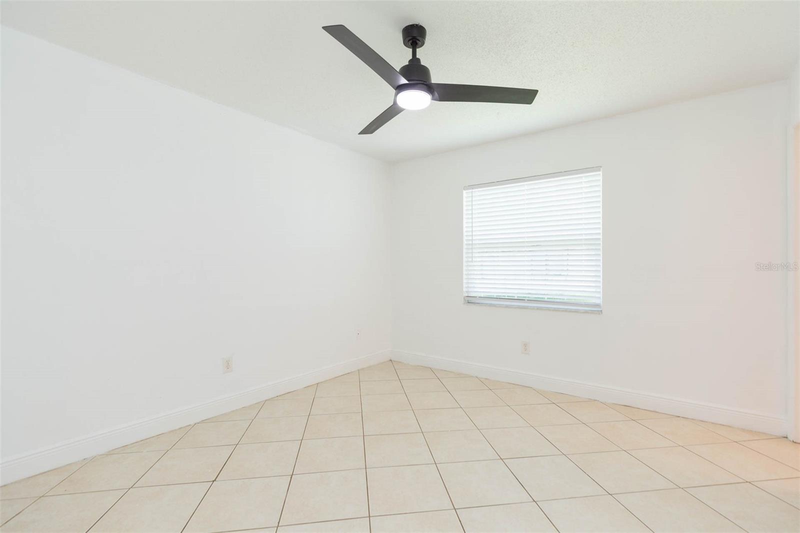 Image 21 of 39 For 5121 Chatsworth Avenue