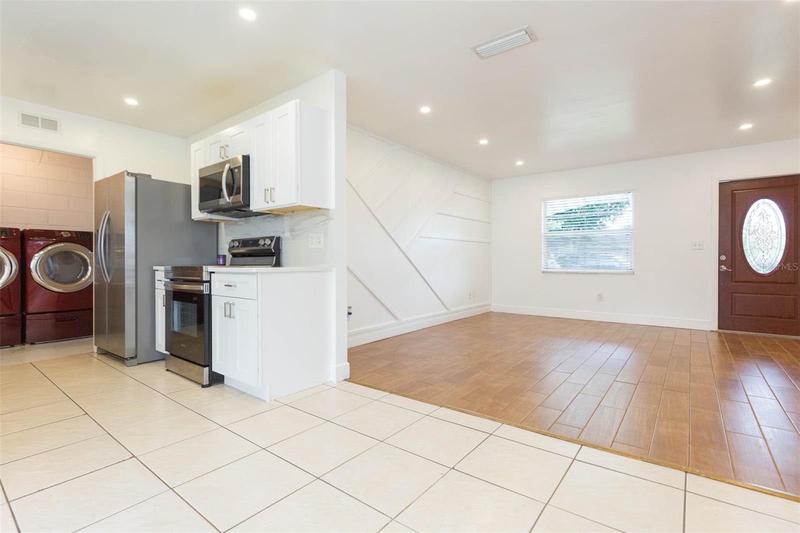 Image 9 of 39 For 5121 Chatsworth Avenue