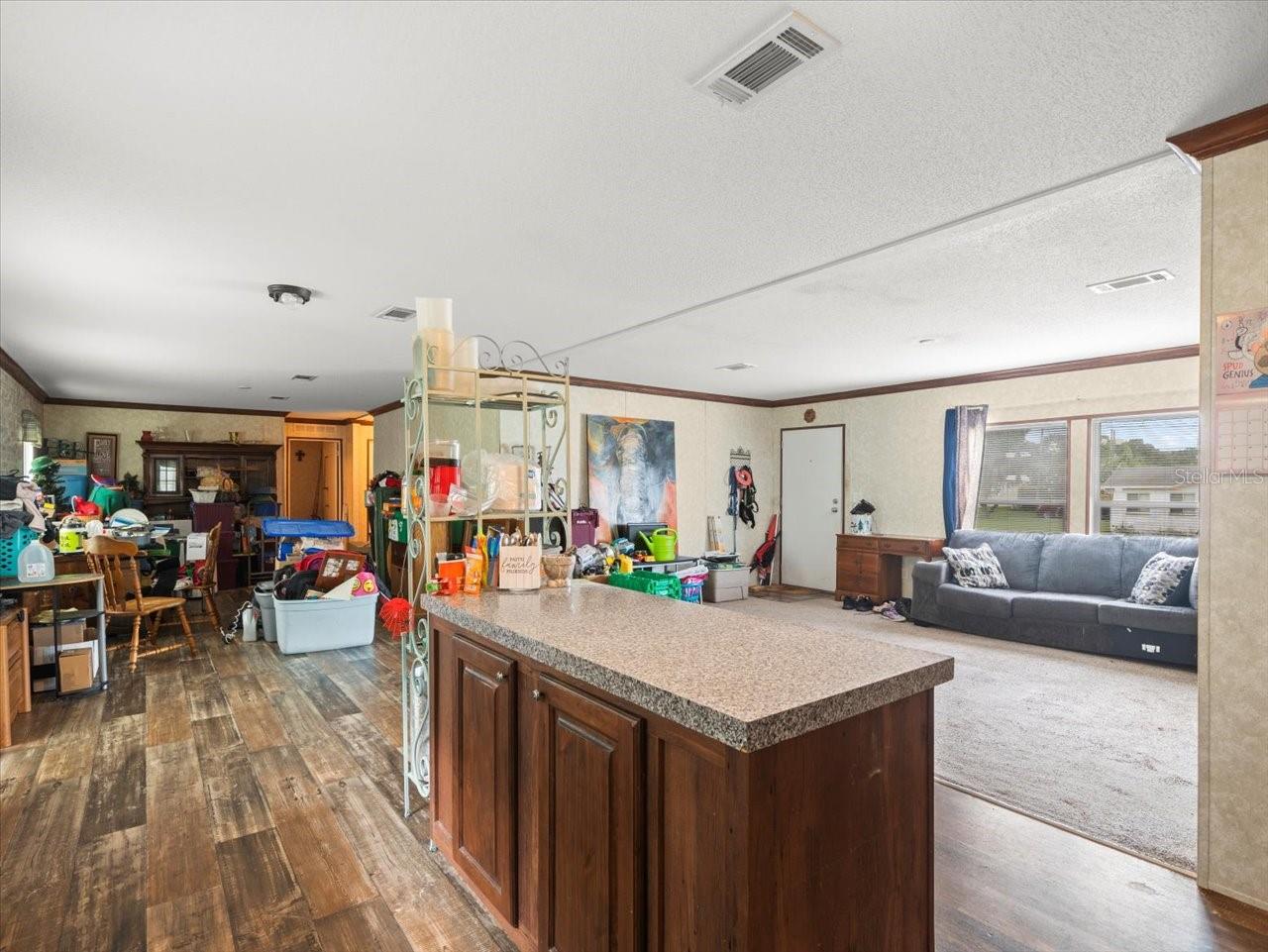 Image 11 of 47 For 9807 Tom Street