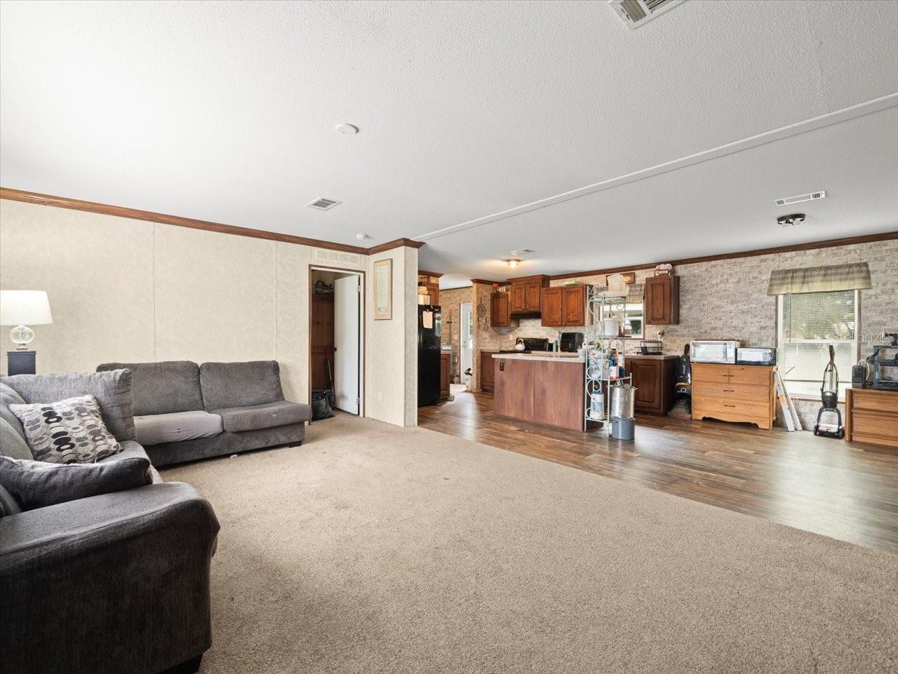 Image 3 of 47 For 9807 Tom Street
