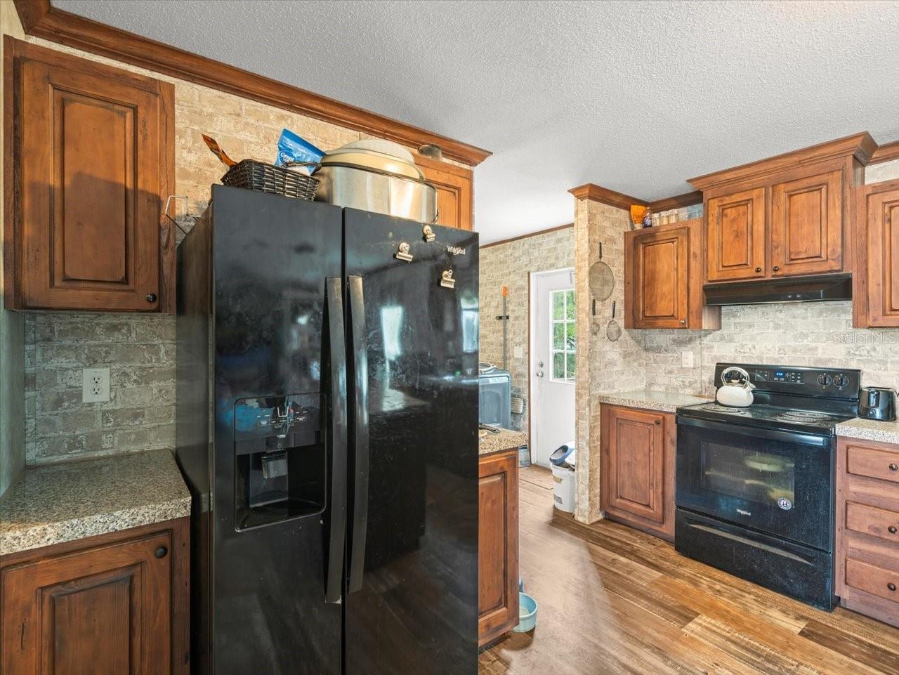 Image 8 of 47 For 9807 Tom Street