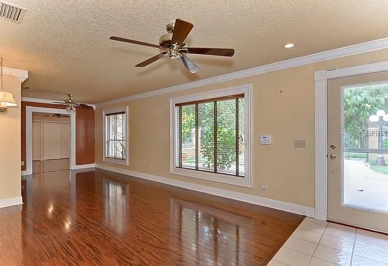 Image 8 of 35 For 3411 Holland Drive