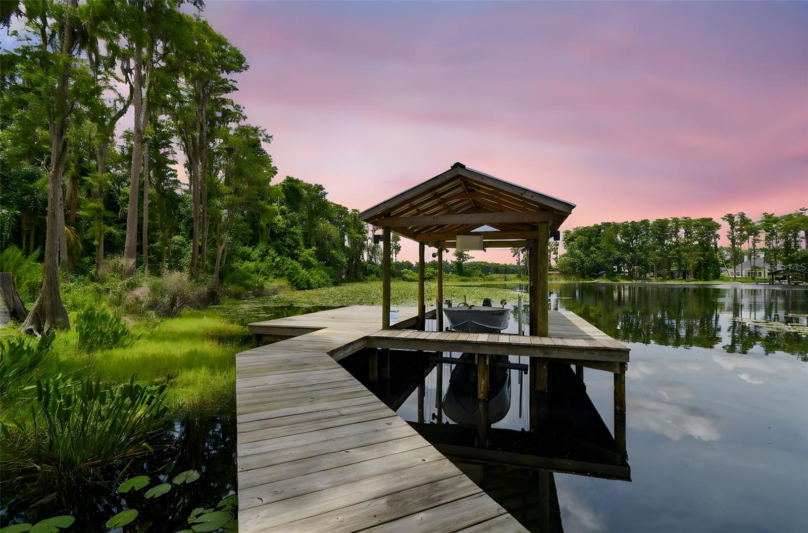 Image 3 of 76 For 515 Lutz Lake Fern Road