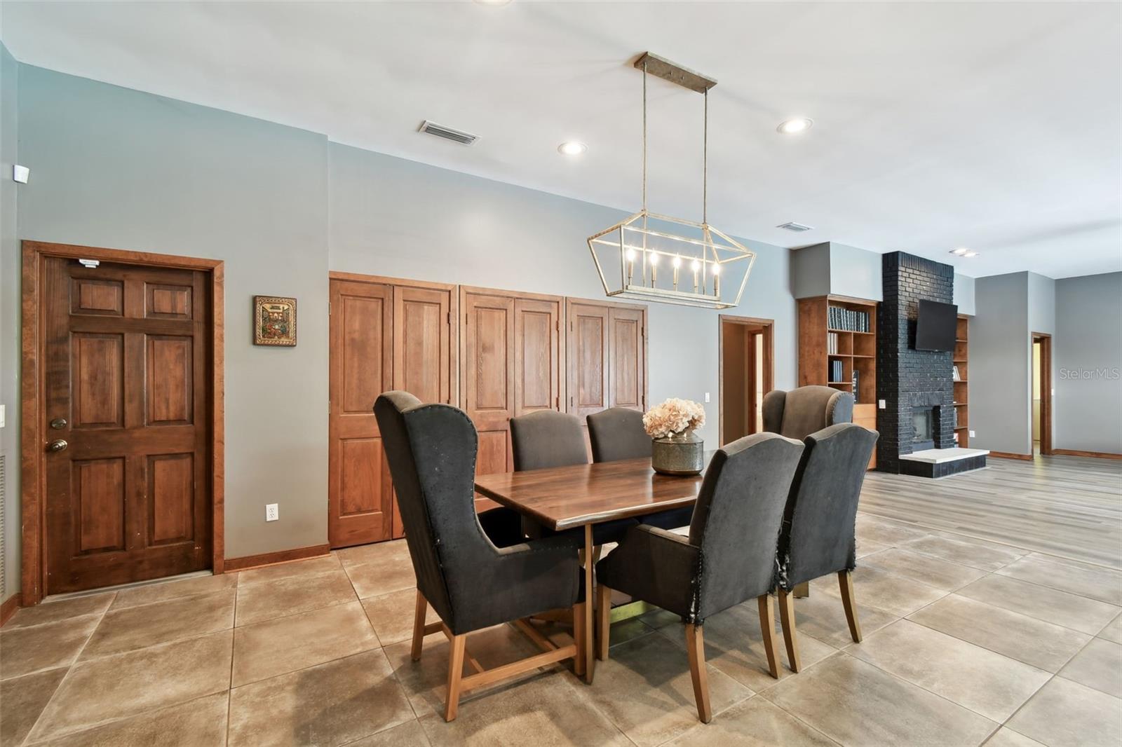 Image 32 of 76 For 515 Lutz Lake Fern Road