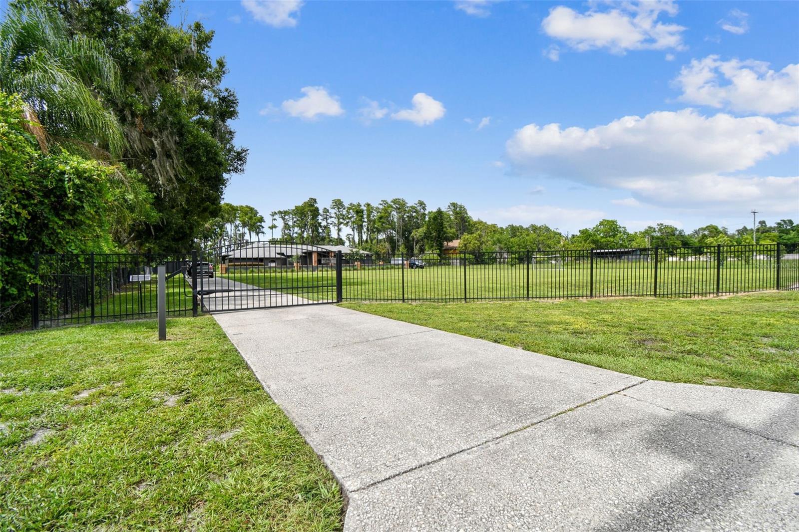 Image 5 of 76 For 515 Lutz Lake Fern Road