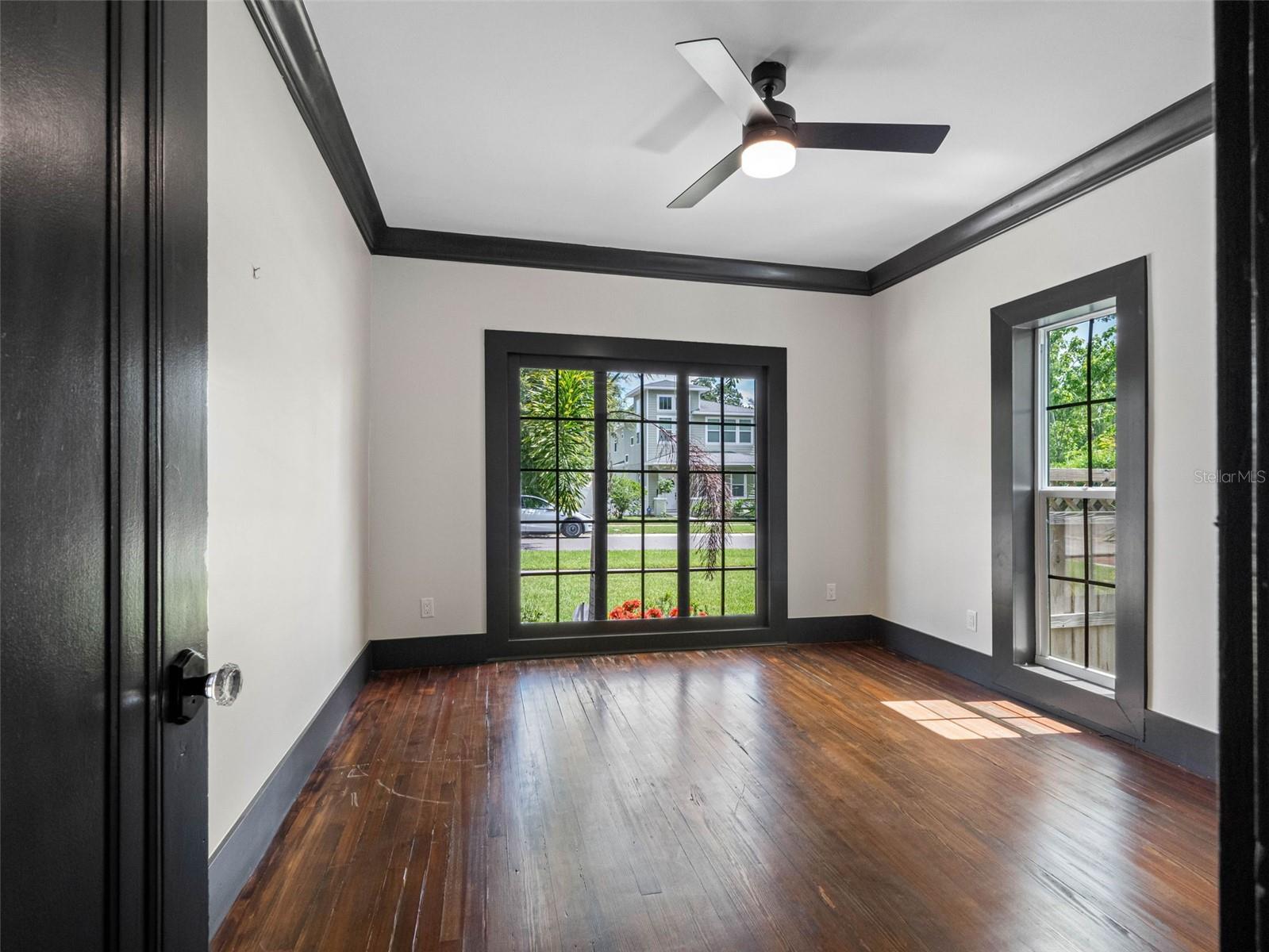 Image 21 of 75 For 1570 48th Avenue N