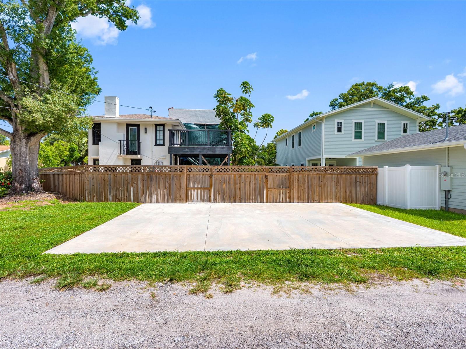 Image 55 of 75 For 1570 48th Avenue N