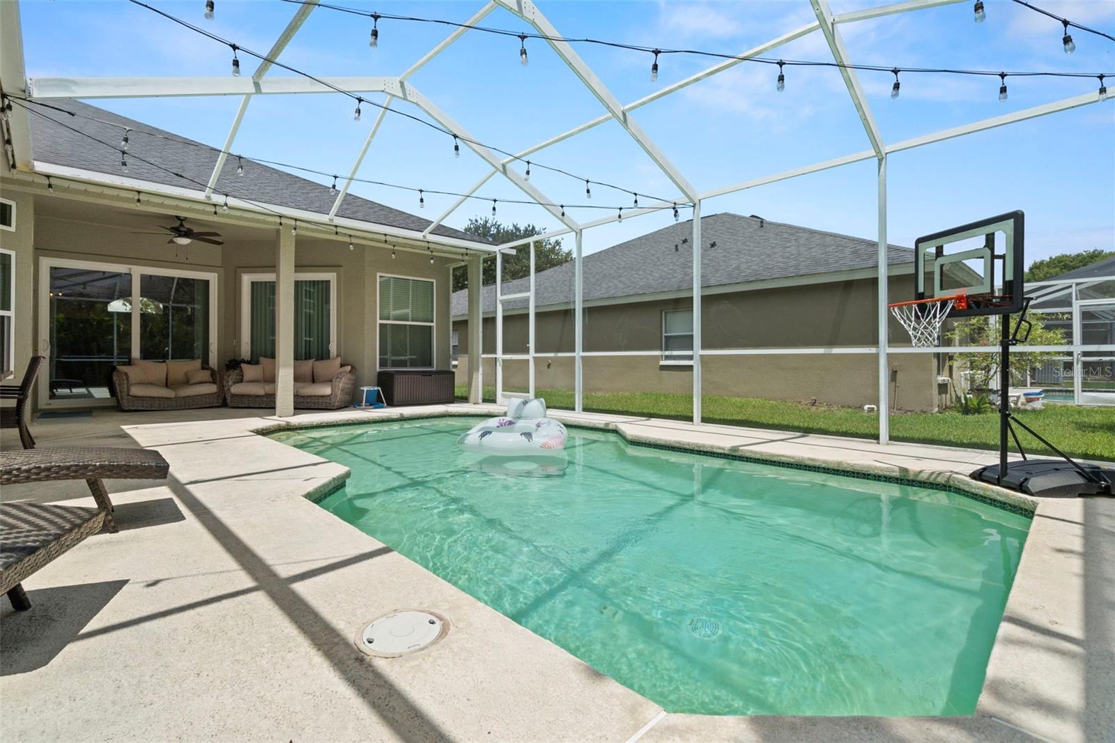 Image 24 of 27 For 10516 Rochester Way