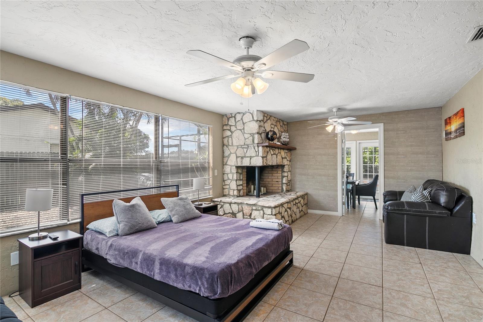 Image 9 of 22 For 6801 34th Avenue W