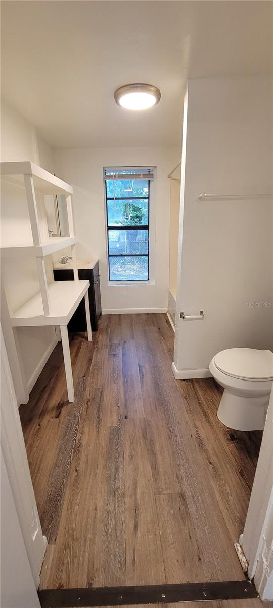 Listing photo id 14 for 8009 11th Street