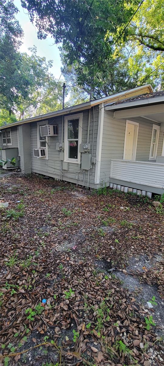 Listing photo id 18 for 8009 11th Street