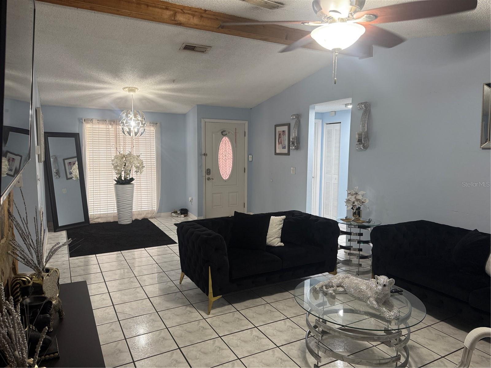 Image 5 of 37 For 9705 Kingsburgh Court
