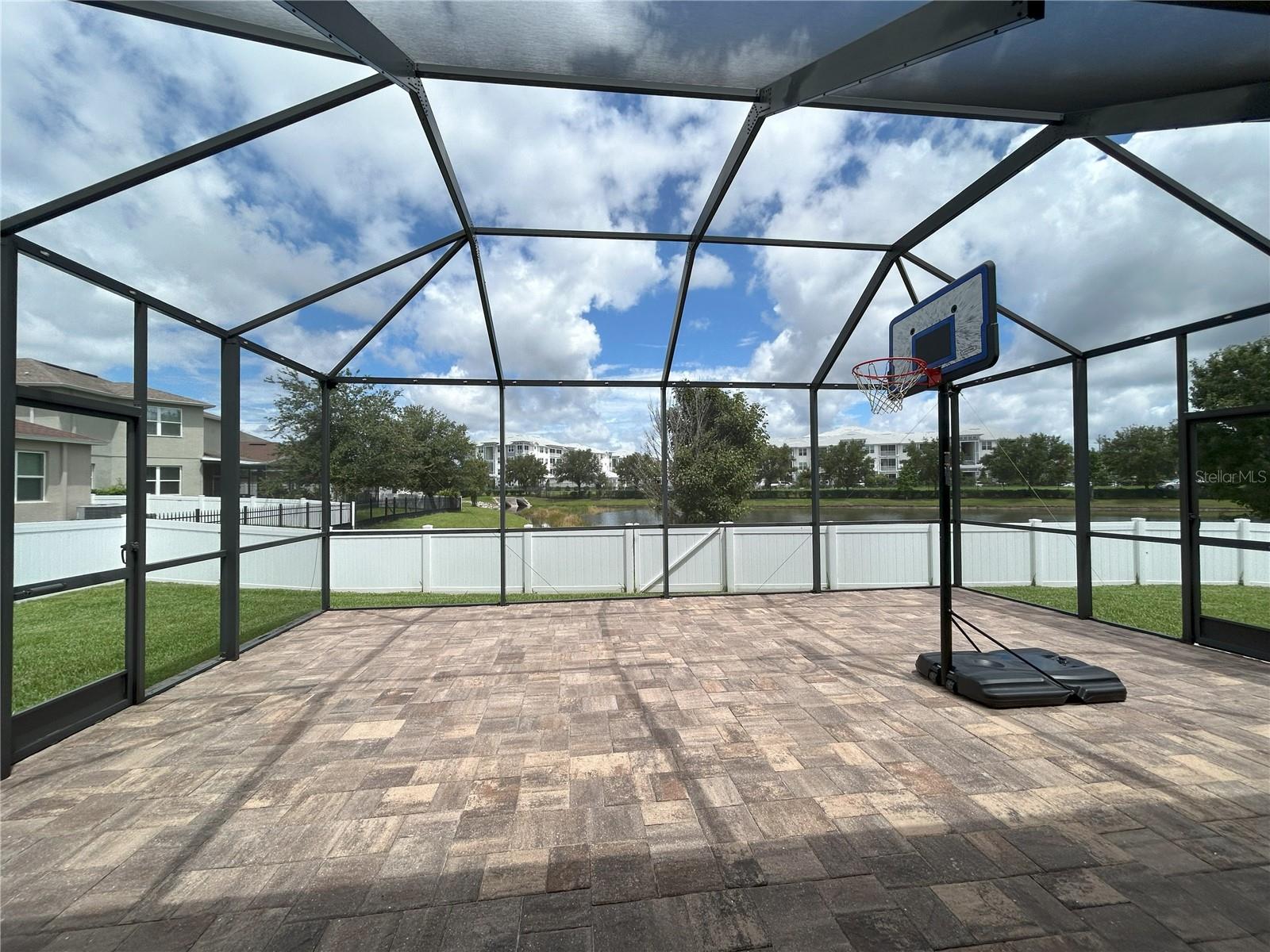 Image 21 of 26 For 12315 Lake Boulevard