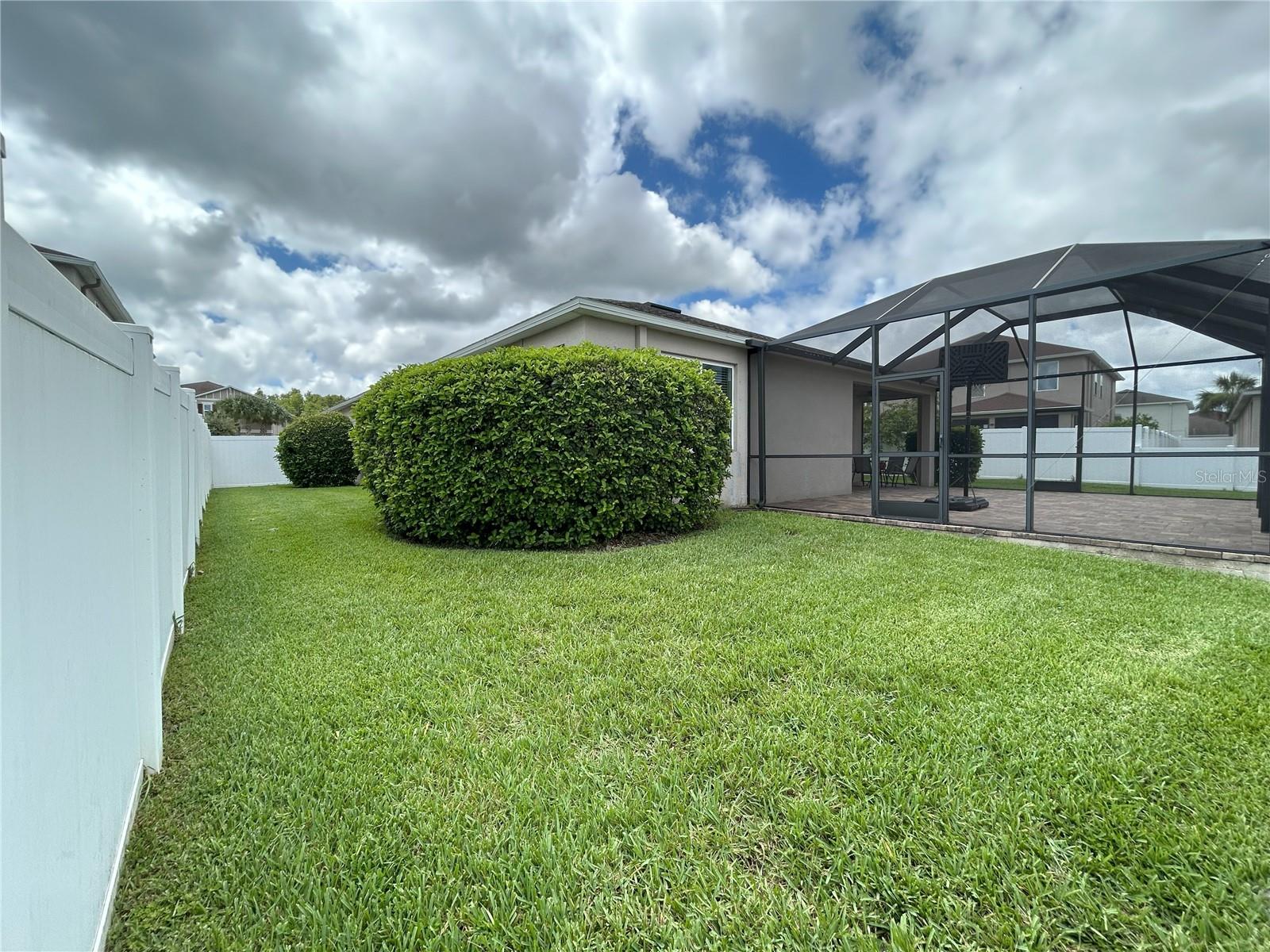 Image 24 of 26 For 12315 Lake Boulevard