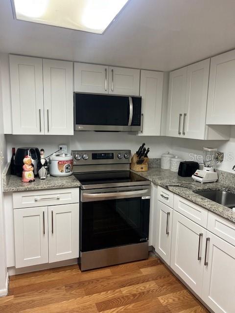 Image 5 of 10 For 7518 Dolonita Drive 7518