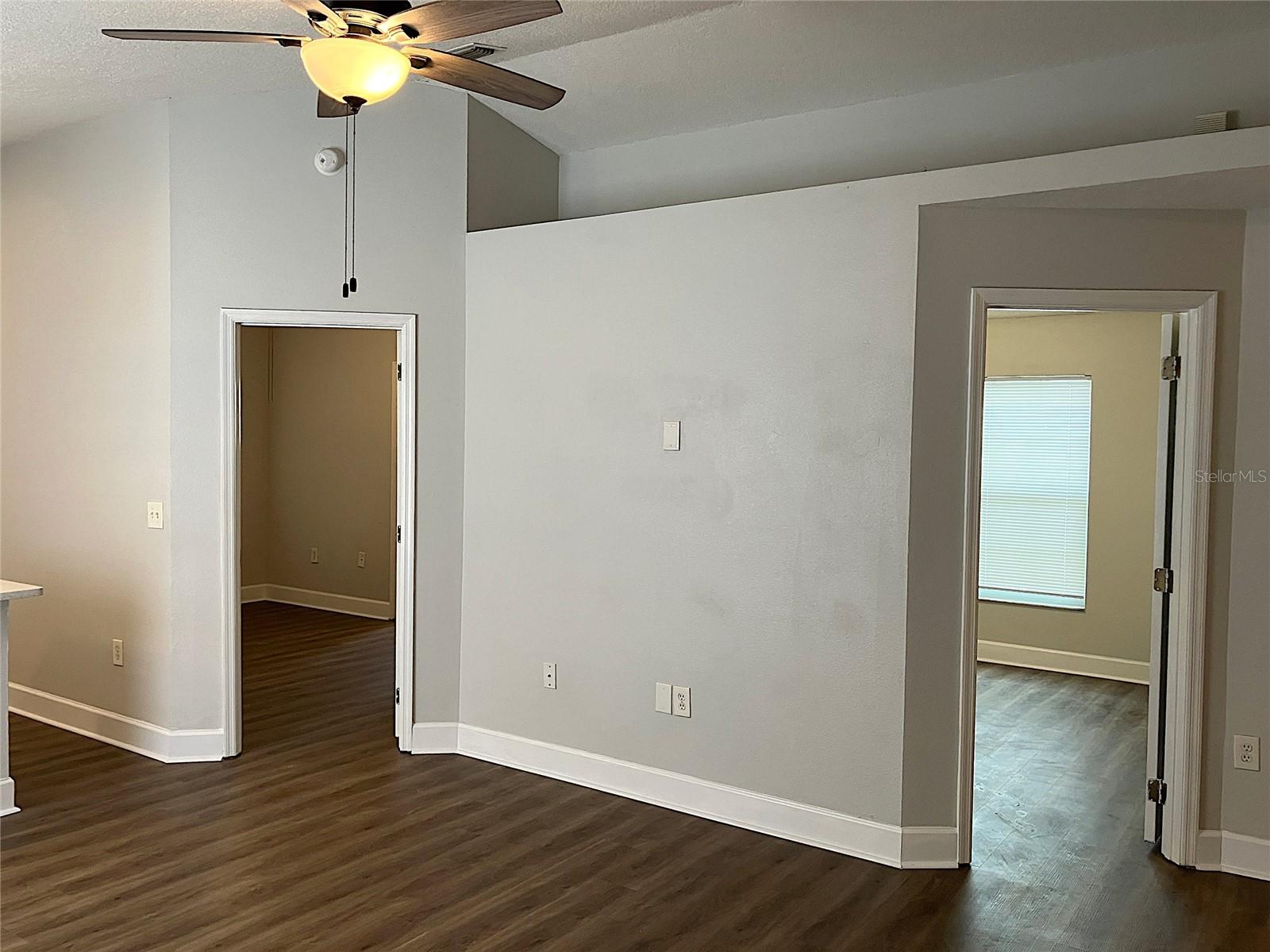 Image 10 of 45 For 1123 Vista Palma Way