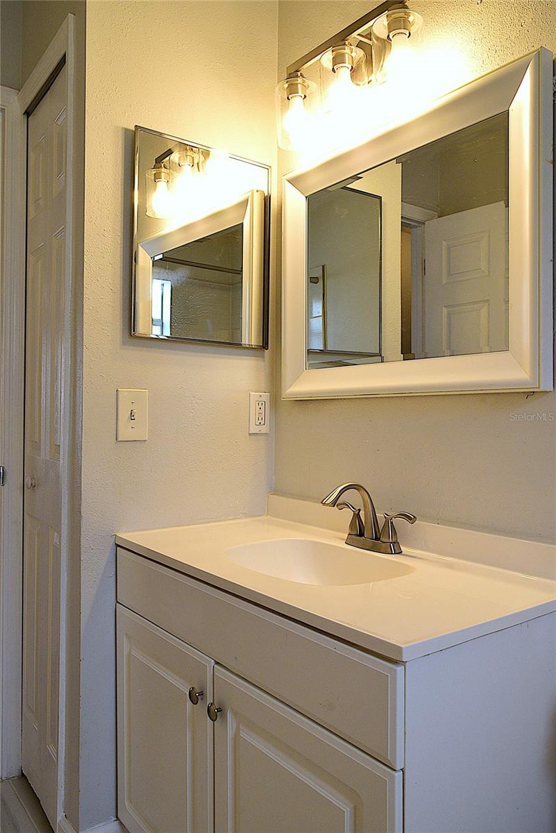 Image 34 of 45 For 1123 Vista Palma Way