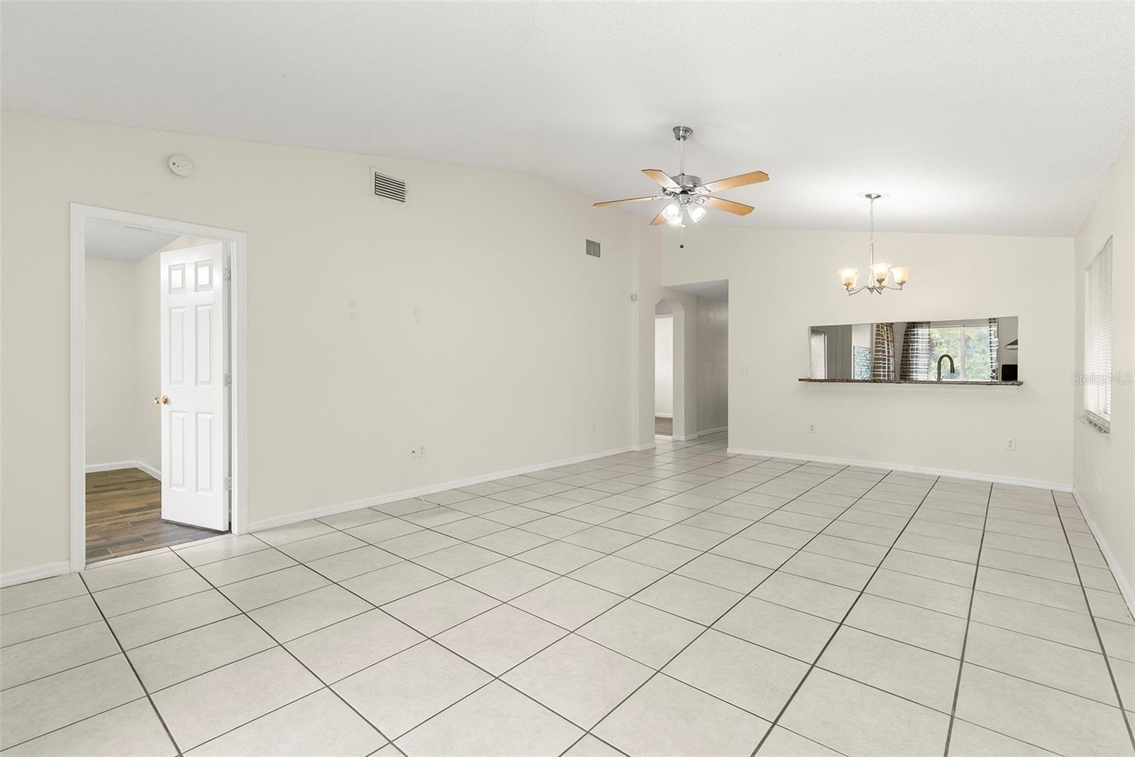 Image 13 of 25 For 10439 Isleworth Avenue