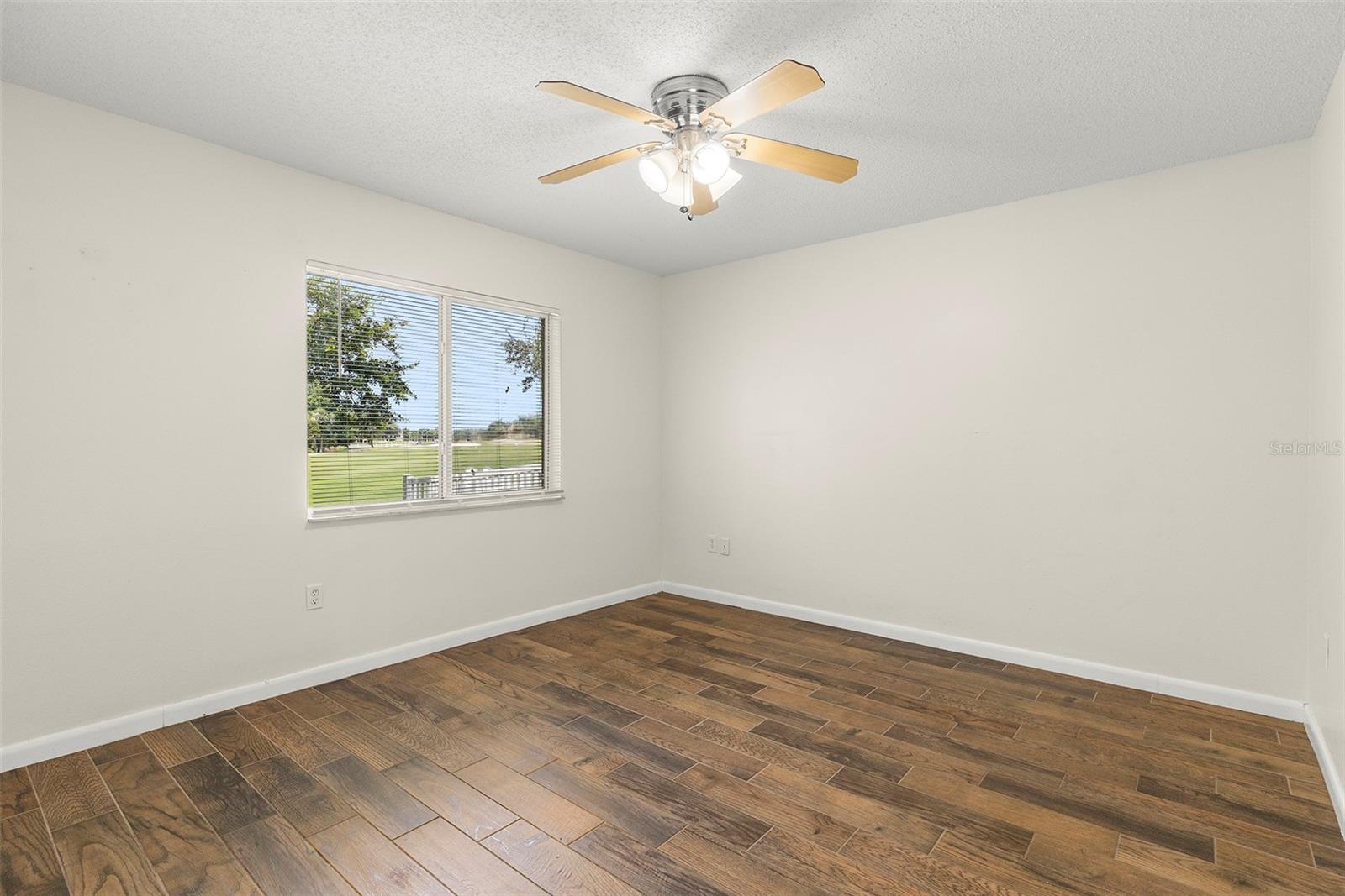Image 15 of 25 For 10439 Isleworth Avenue