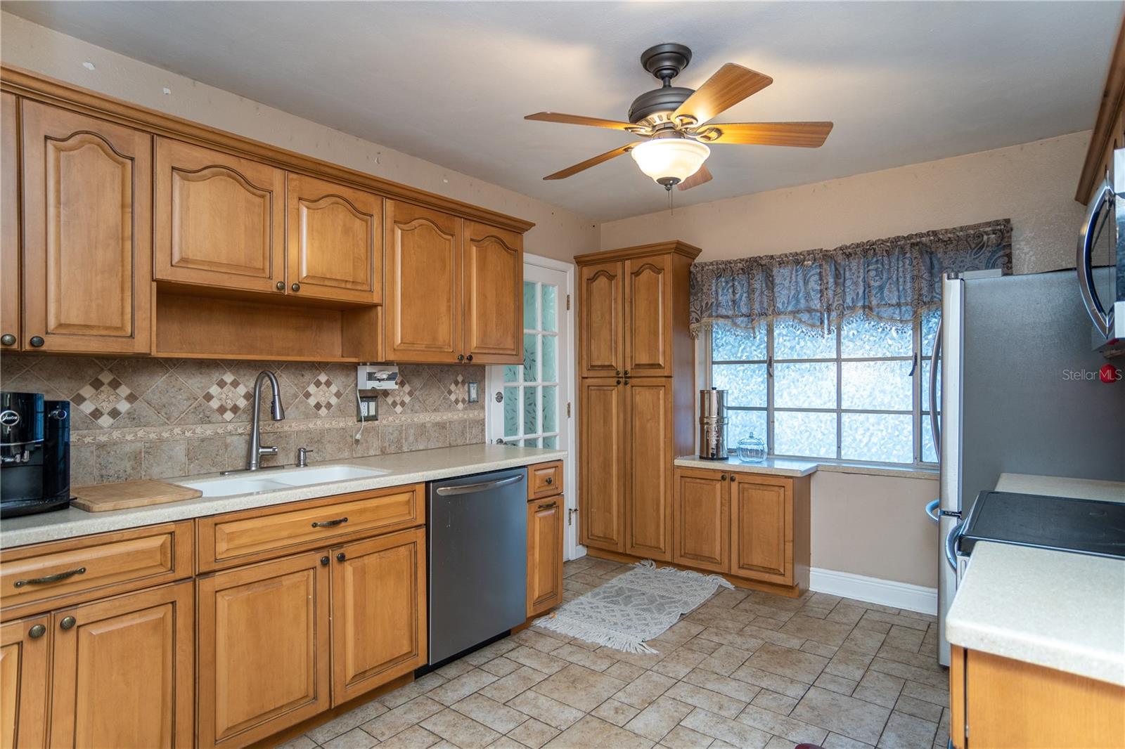 Image 11 of 28 For 2491 35th Avenue N