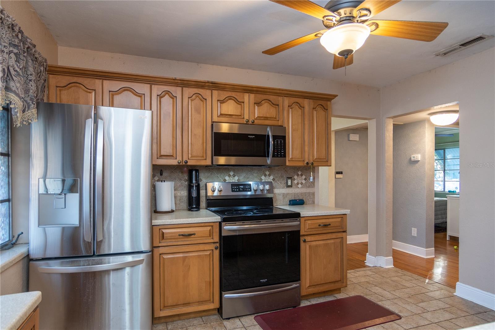 Image 13 of 28 For 2491 35th Avenue N