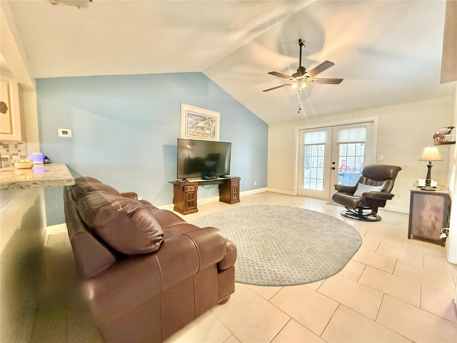 Listing photo id 10 for 10208 Turtle Hill Court