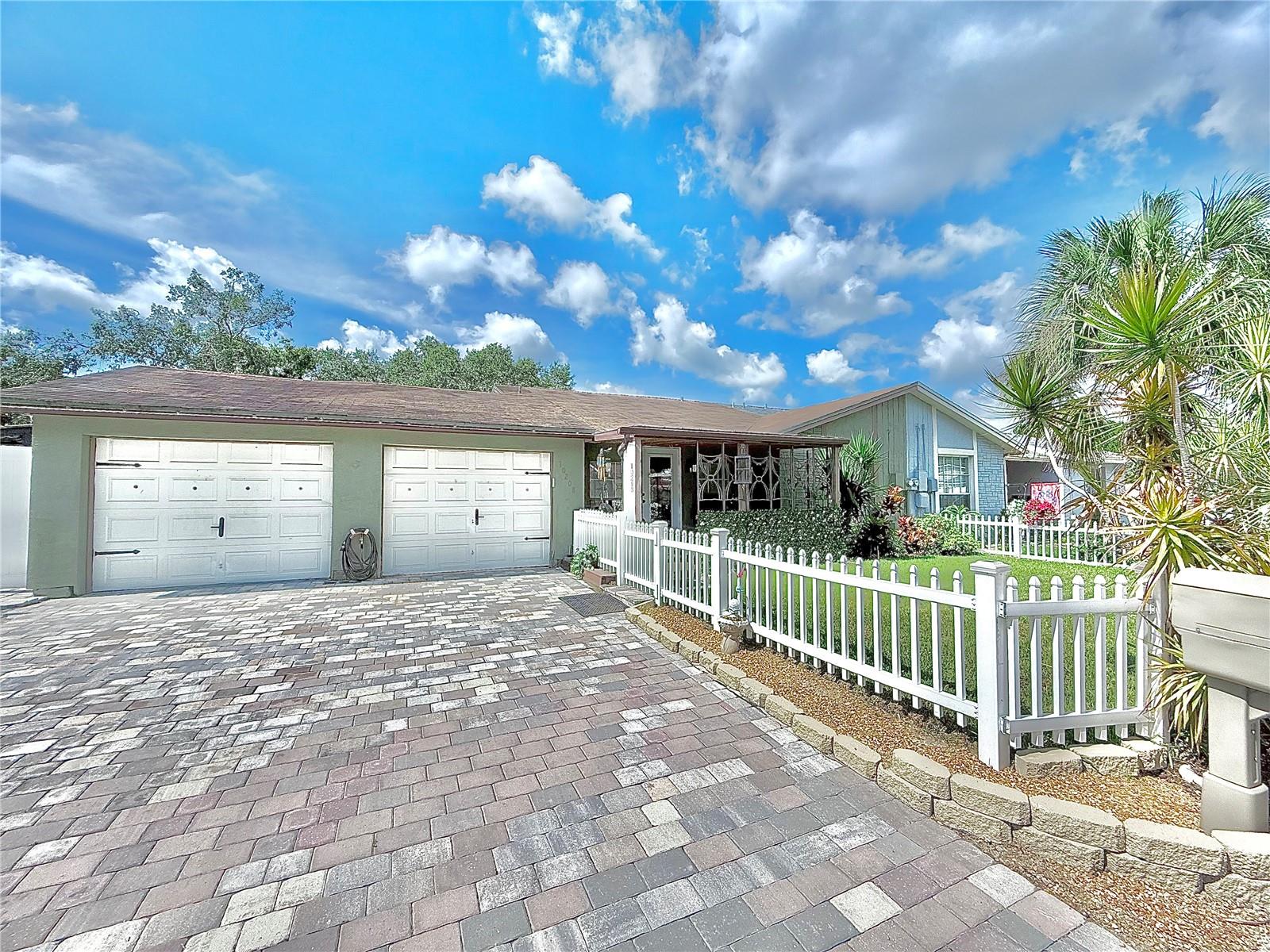 Listing photo id 0 for 10208 Turtle Hill Court
