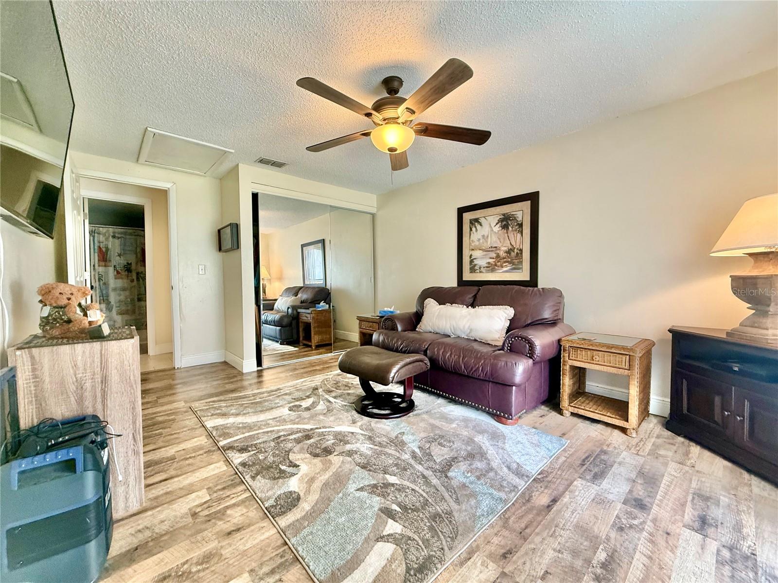 Listing photo id 18 for 10208 Turtle Hill Court