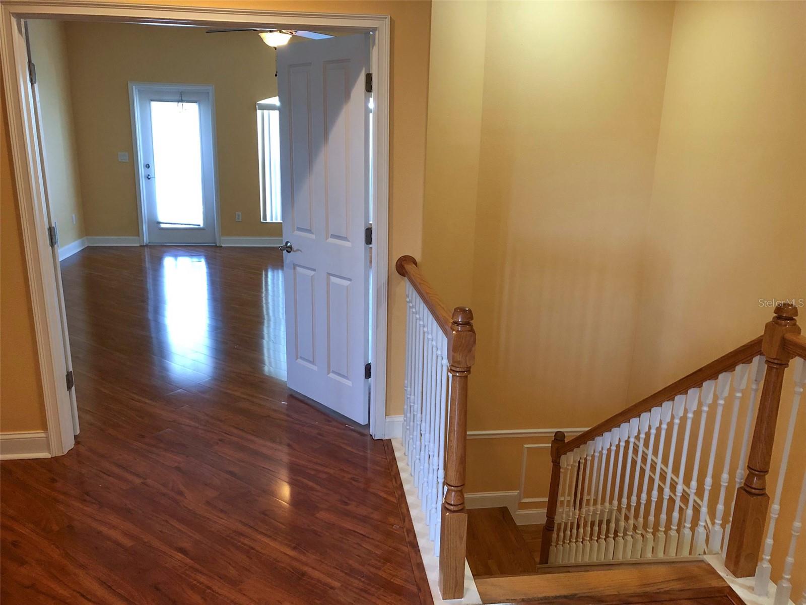 Image 17 of 39 For 6517 Channelside Drive