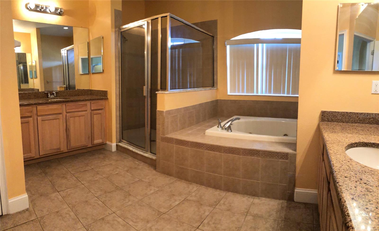 Image 8 of 39 For 6517 Channelside Drive