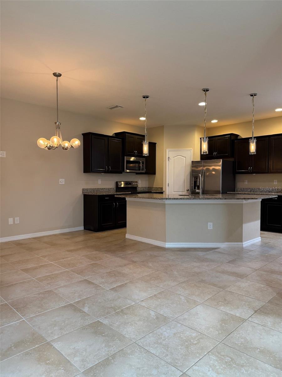 Image 10 of 19 For 32982 Windelstraw Drive