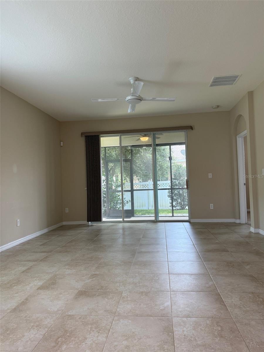 Image 9 of 19 For 32982 Windelstraw Drive
