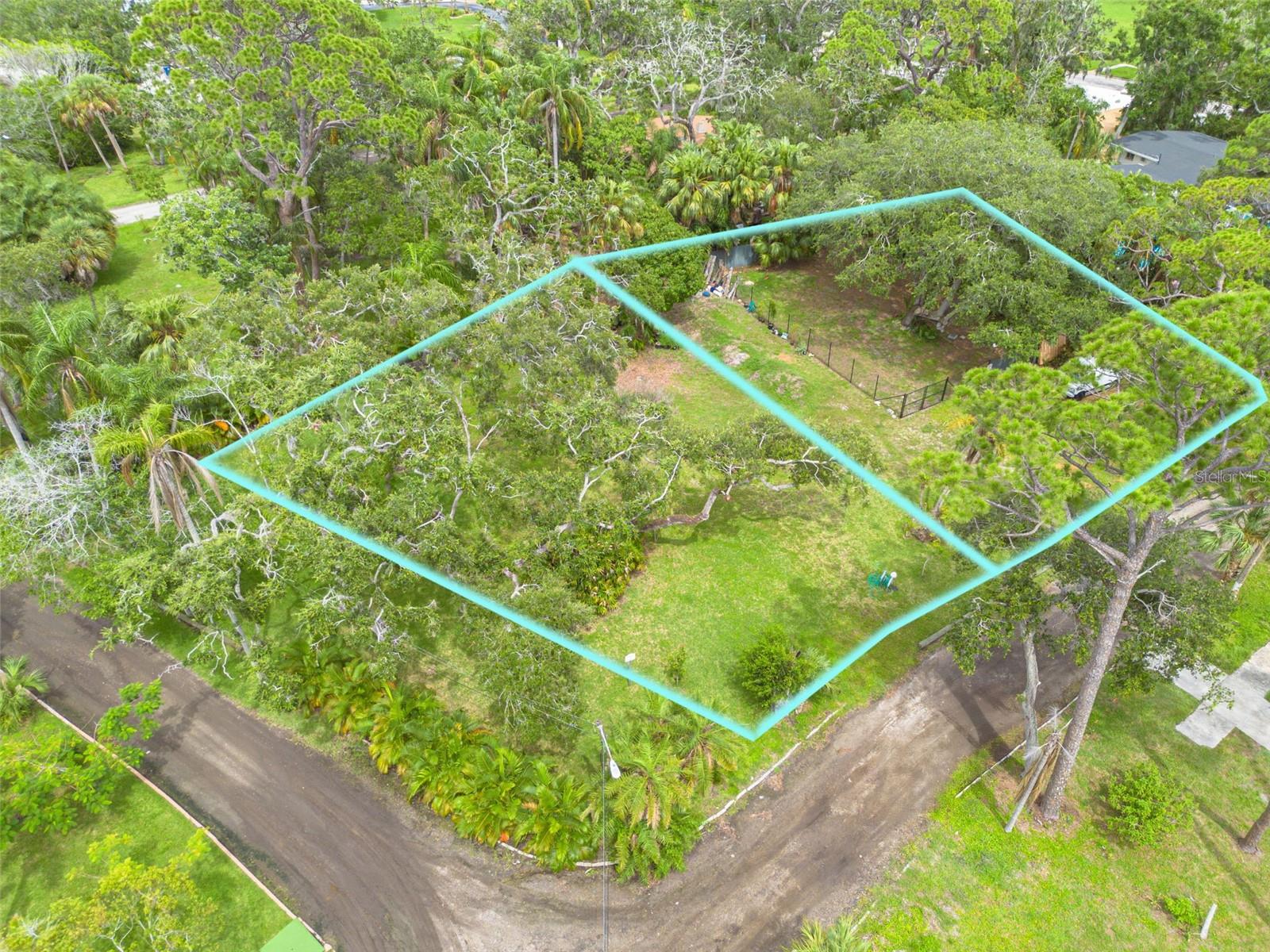 Image 18 of 21 For 4940 Camellia Way S
