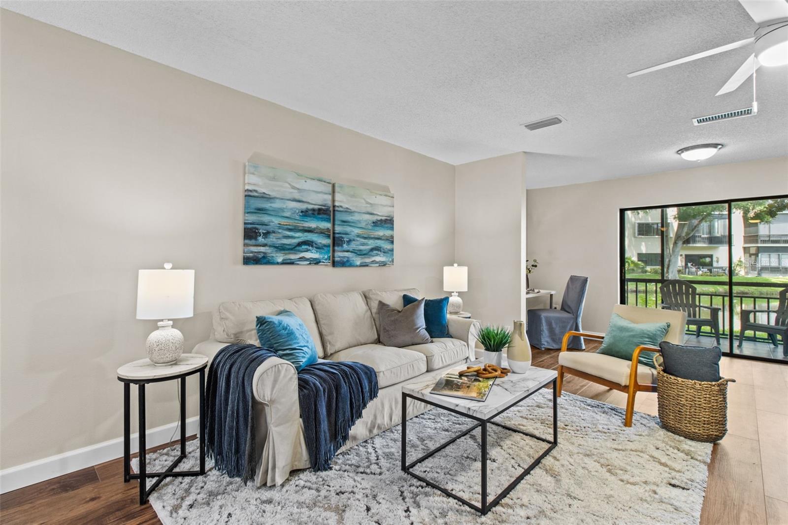 Listing photo id 5 for 7941 58th Avenue N 104