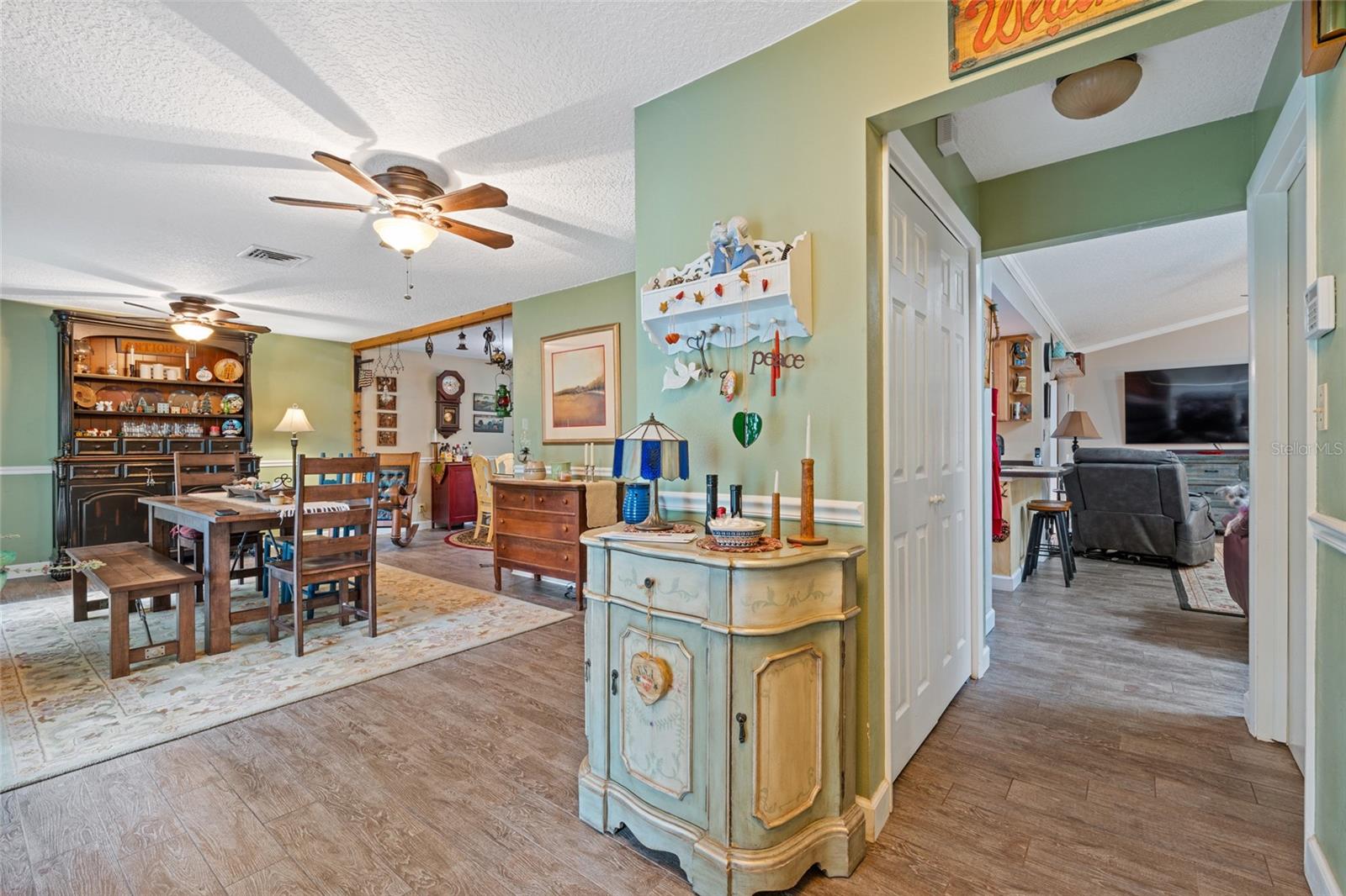 Image 12 of 45 For 155 Woodcutter Lane